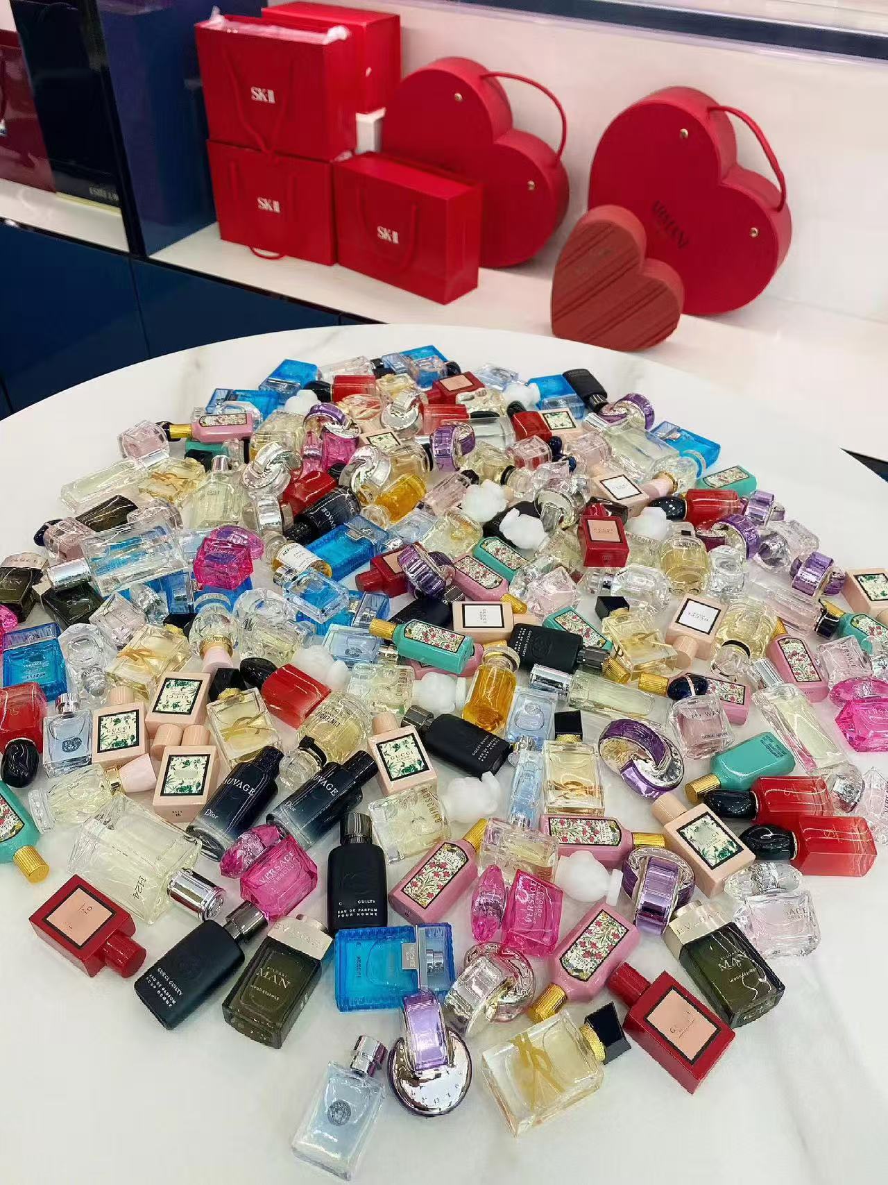 Surprise mini perfume spoon