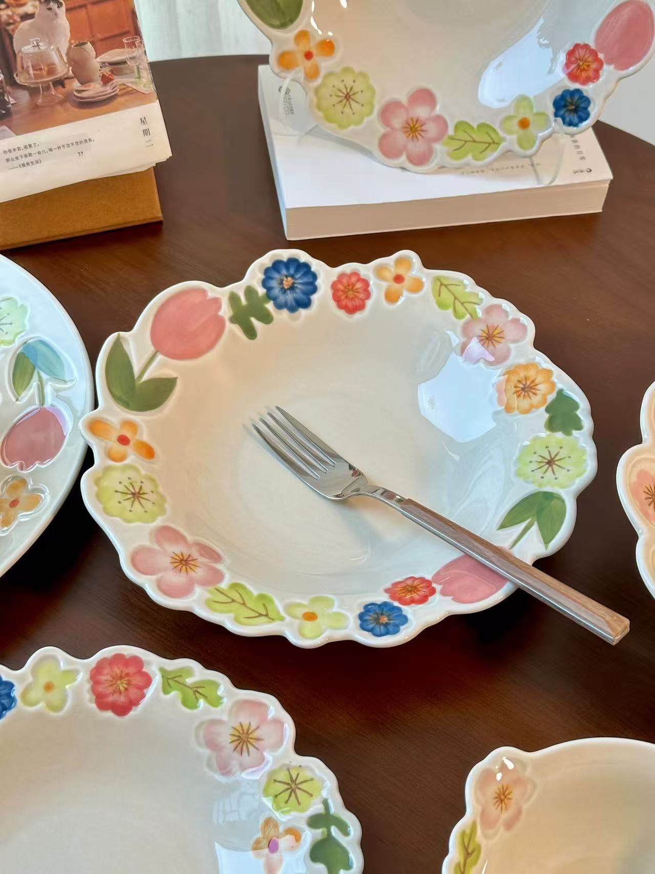 Relief flower dinner plate