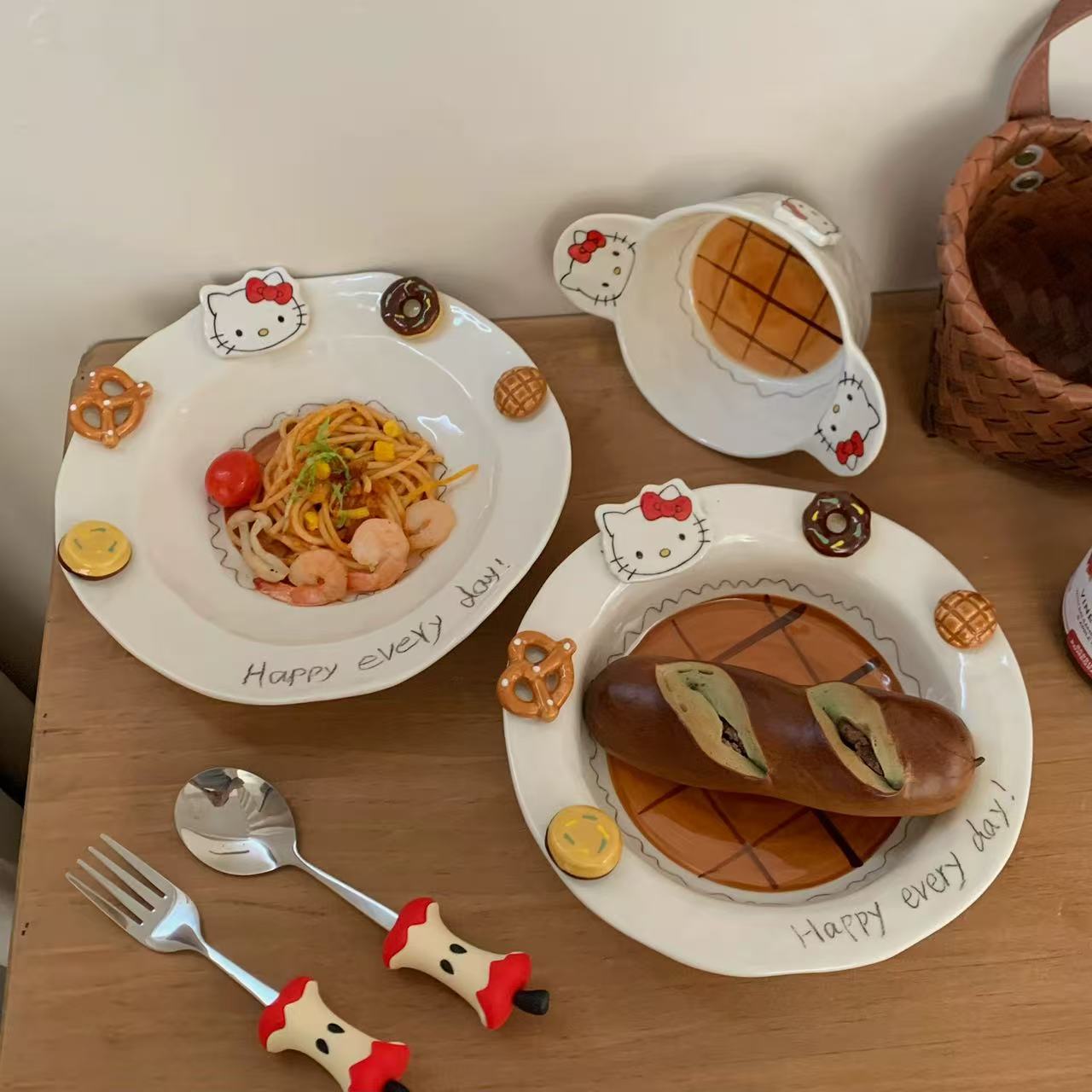 Hellokitty hand-painted ceramic plates