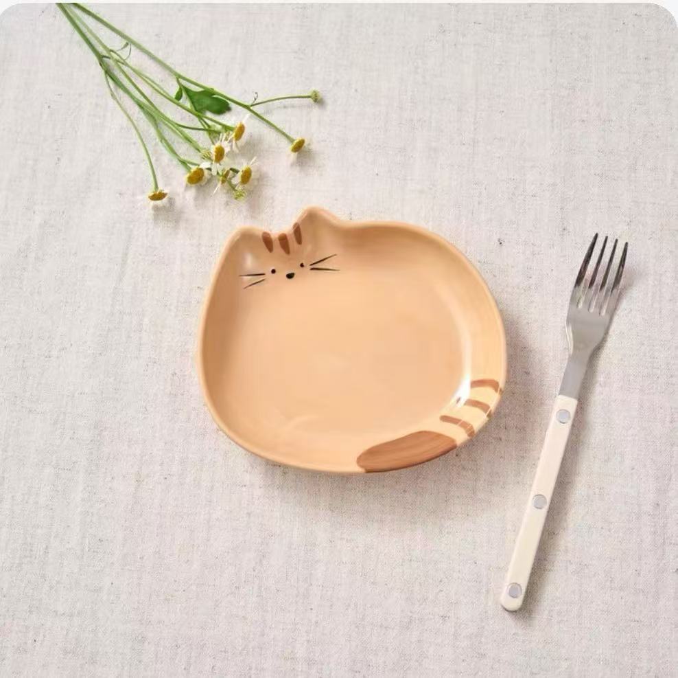 Cute Japanese cat-themed ceramics Plate
