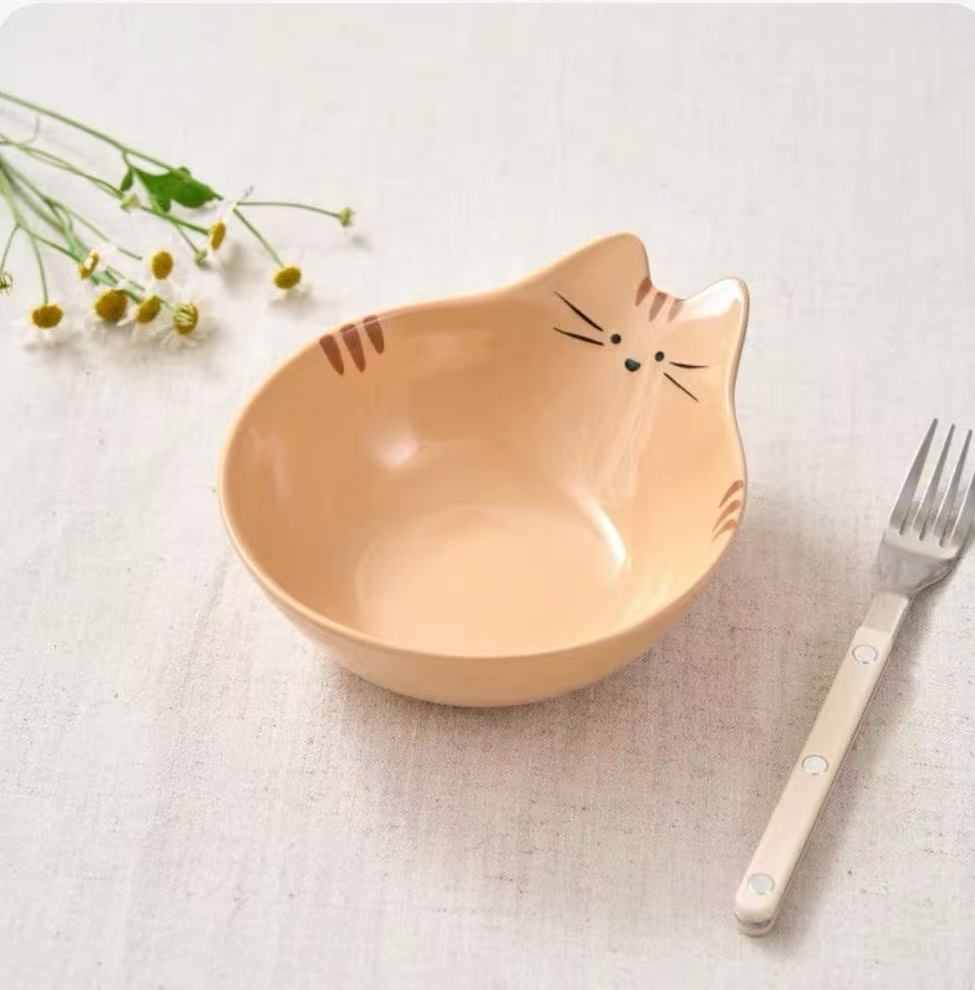 Cute Japanese cat-themed ceramics Plate