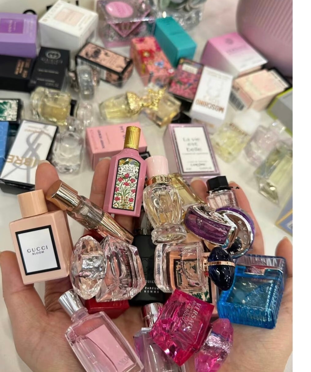 Surprise mini perfume spoon