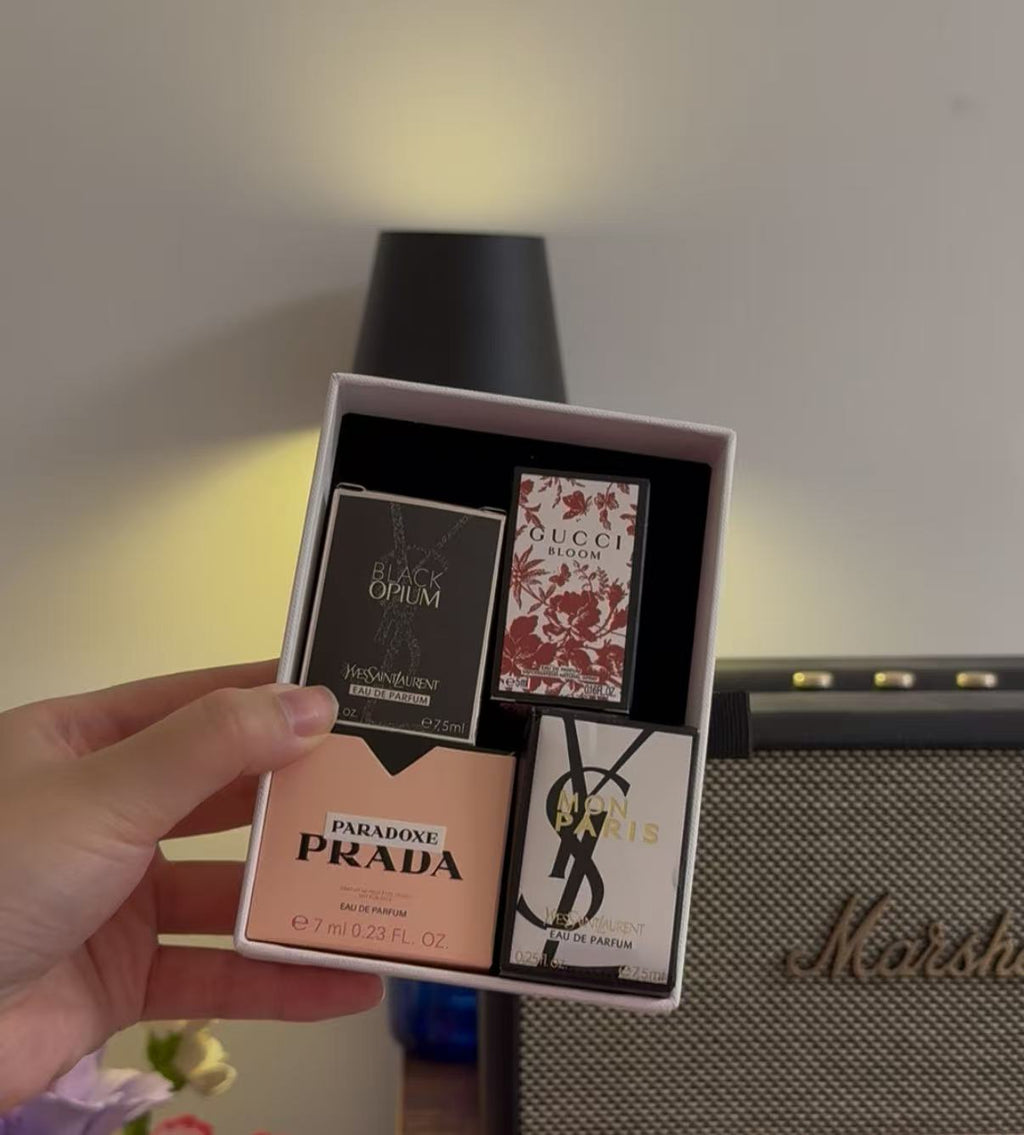 Surprise mini perfume spoon